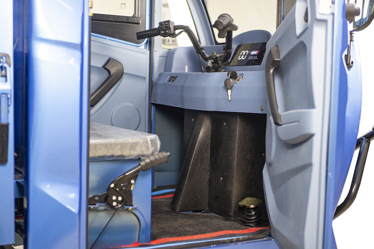 Грузовой электрический трицикл Rutrike КАРГО Кабина Дуал в Кемерово