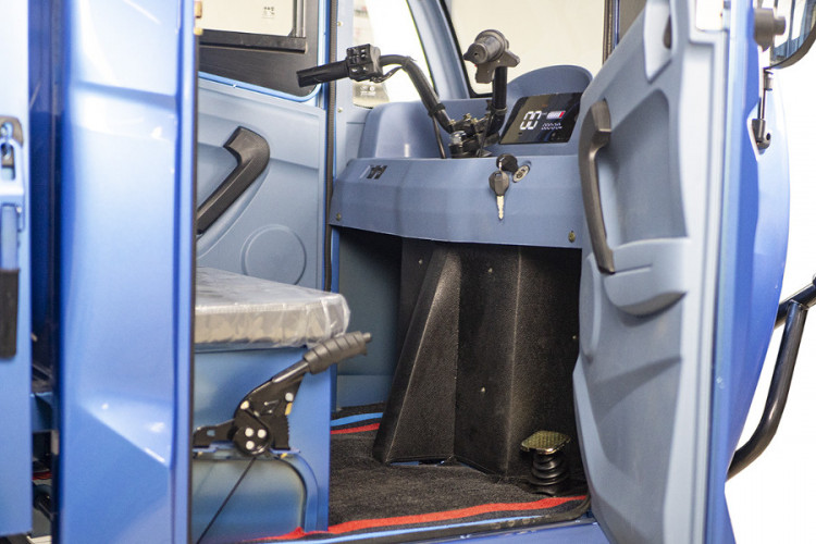 Грузовой электротрицикл Rutrike КАРГО Кабина 1500 в Кемерово