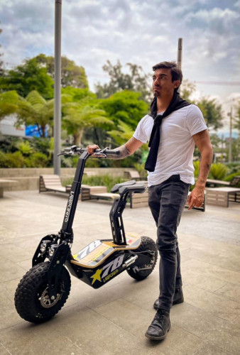 Электросамокат VeloCifero MAD 2000W в Кемерово